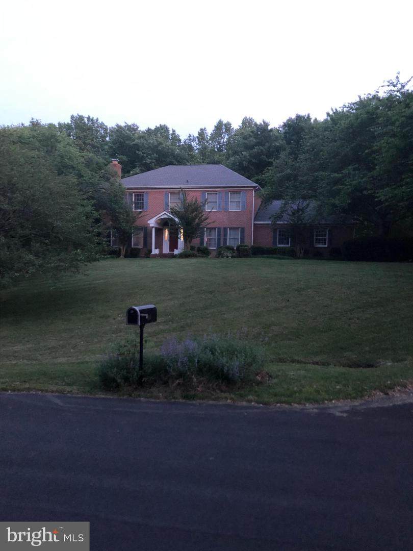 140 Hoile Lane - Photo 1