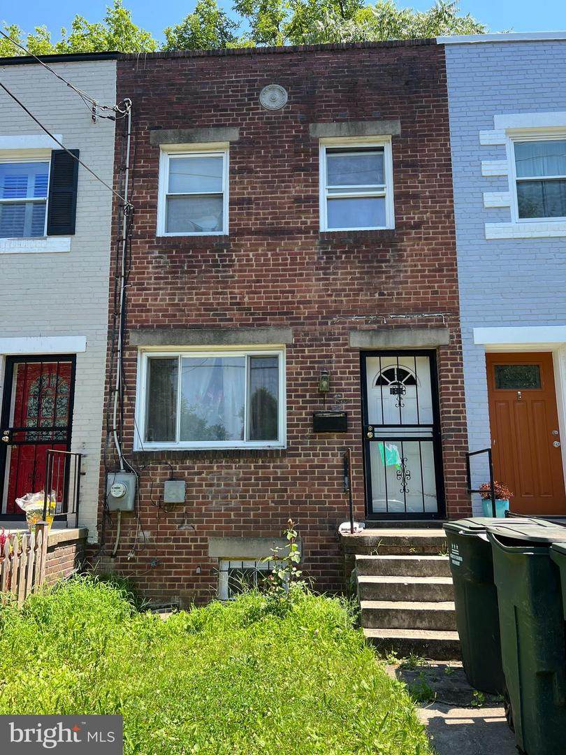 1330 Talbert Terrace - Photo 1