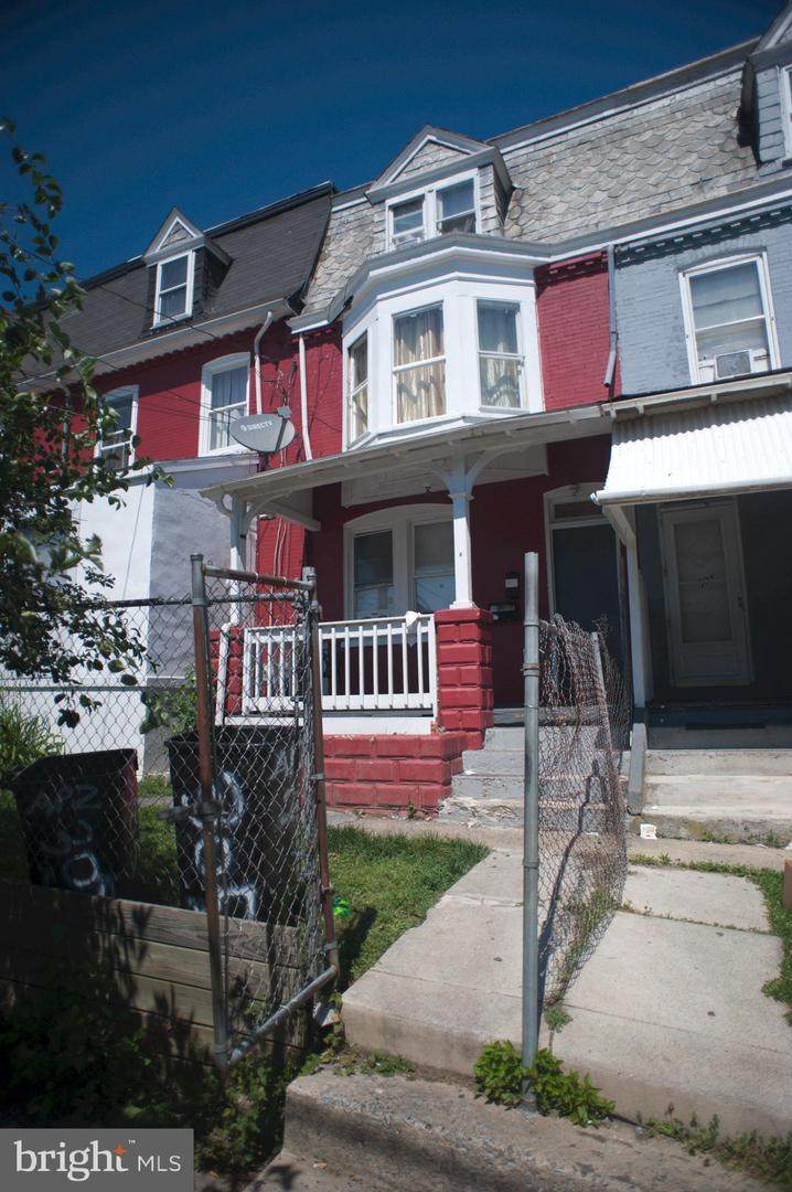 305 Ann Street - Photo 1