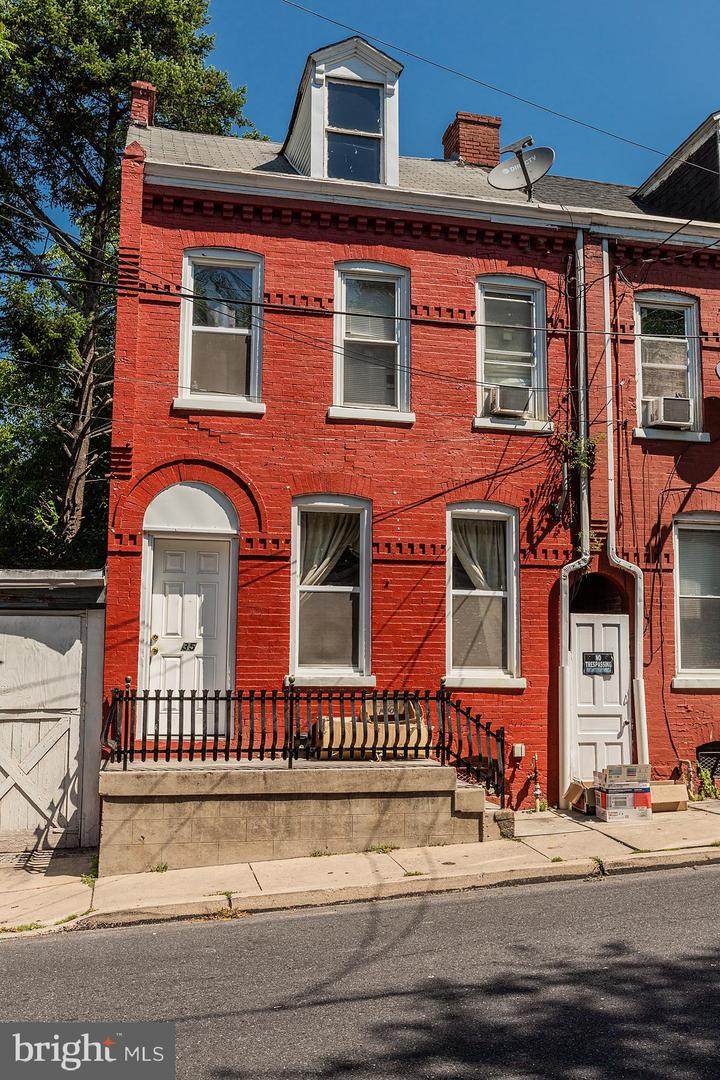 35 Andrew Street - Photo 1