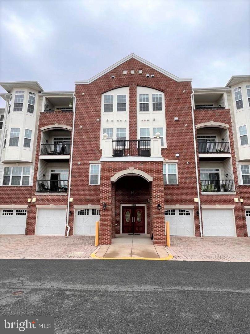10275 Fountain Circle - Photo 1