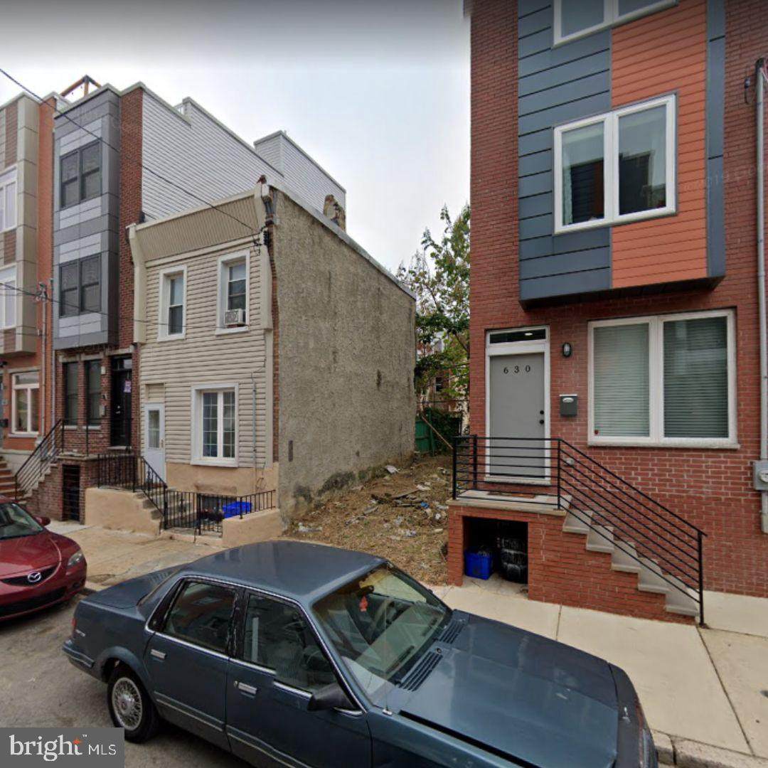 628 Dudley Street - Photo 1