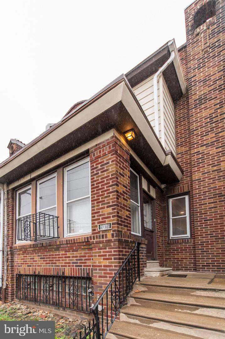 6166 17TH Street - Photo 1