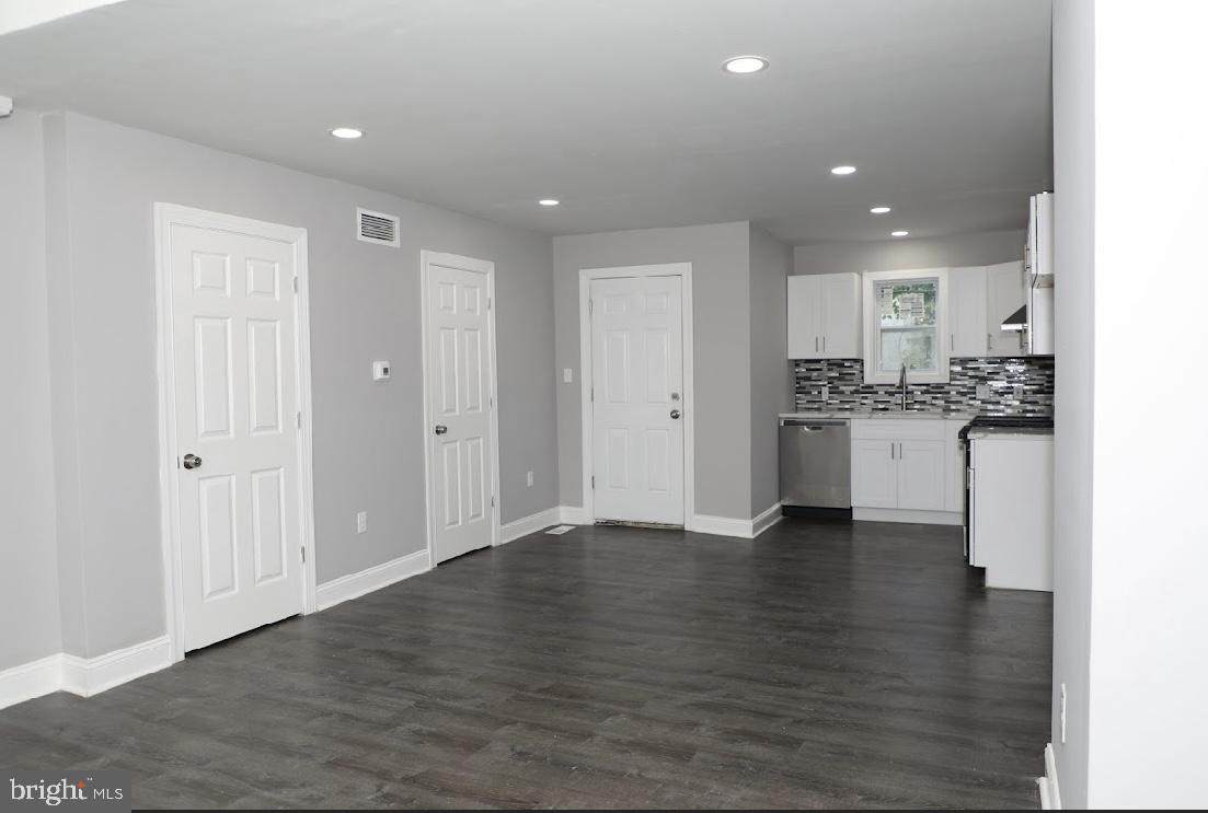 1935 Stenton Avenue - Photo 1