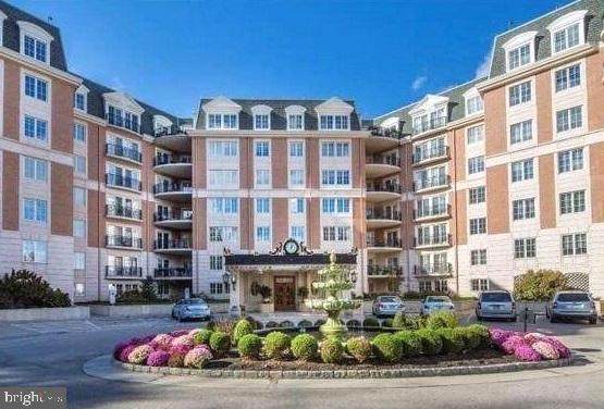 190 Presidential Boulevard - Photo 1