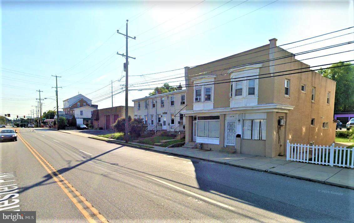 1405 Chester Pike - Photo 1