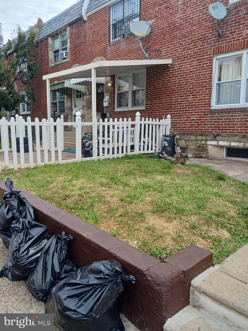 3937 Howland Street - Photo 1