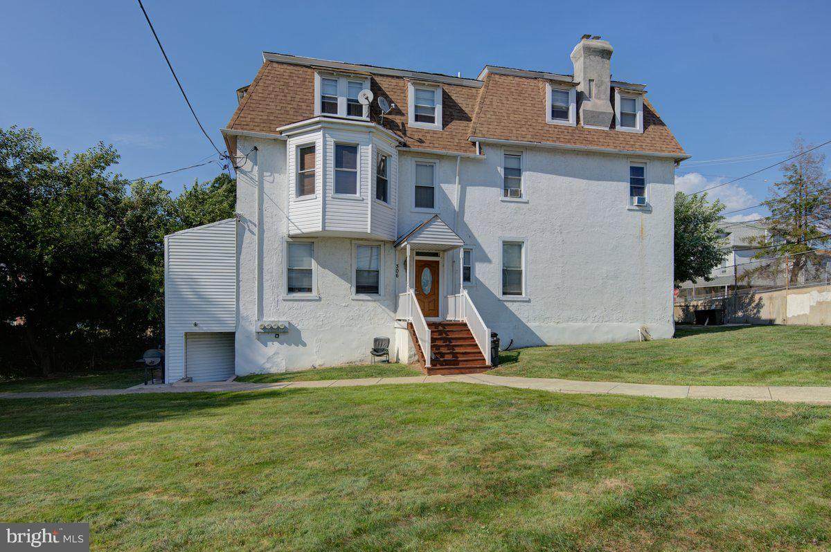 306 4TH Street - Photo 1