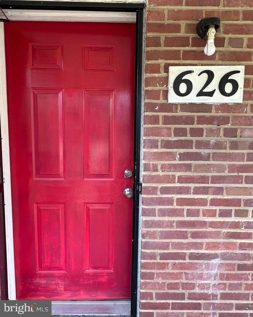 626 Farragut Place - Photo 1