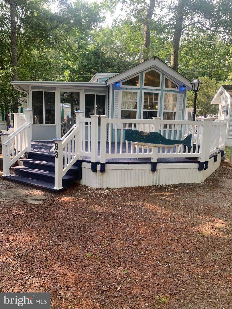 135 Thompson Lane - Photo 1