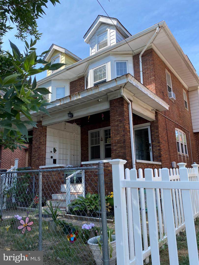 409 Cook Avenue - Photo 1