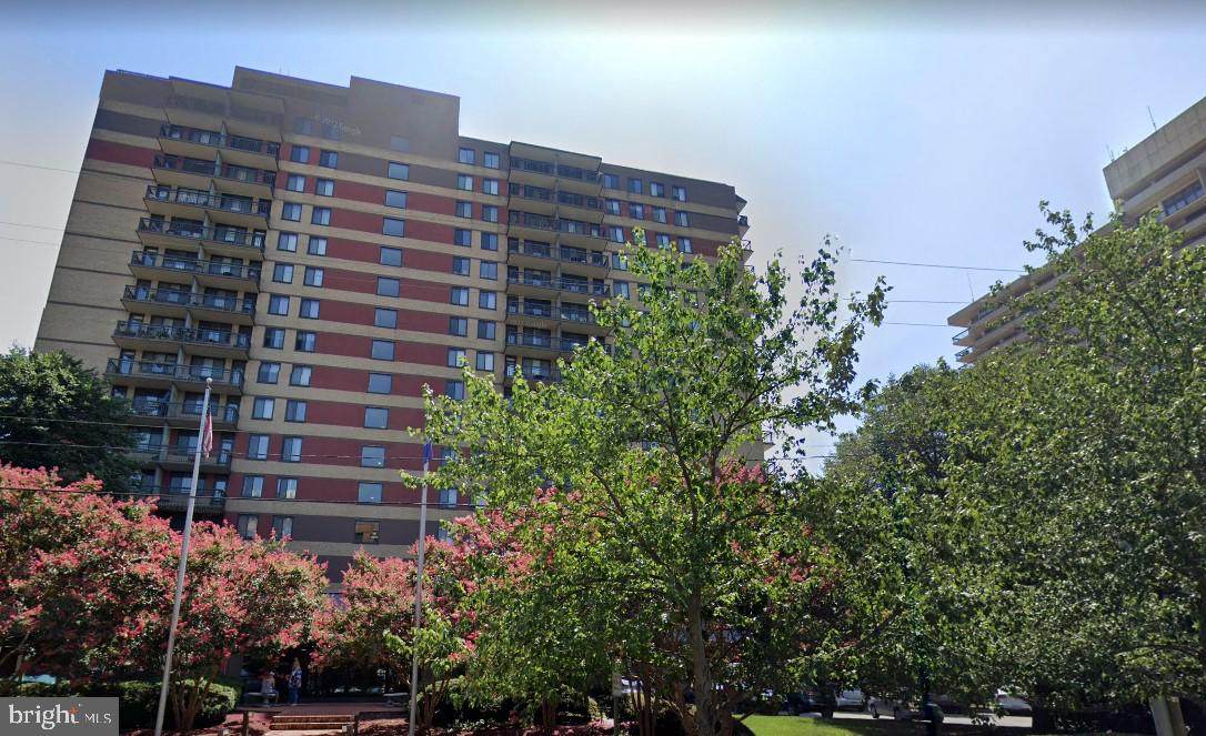 801 Pitt Street - Photo 1