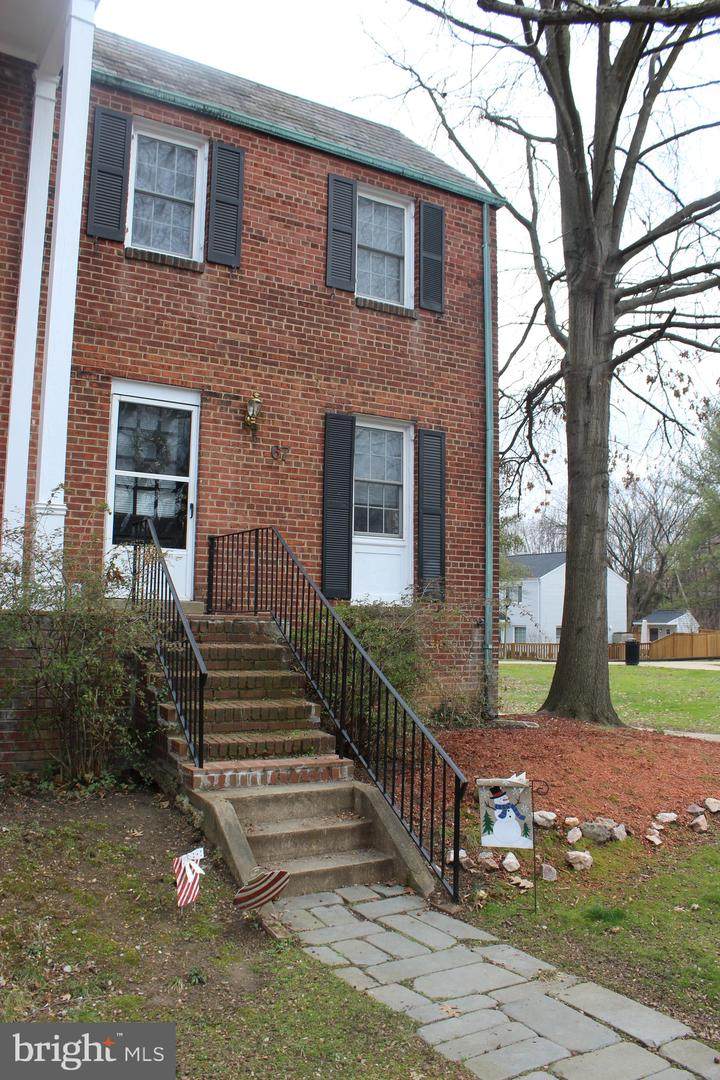 67 Commonwealth Avenue - Photo 1