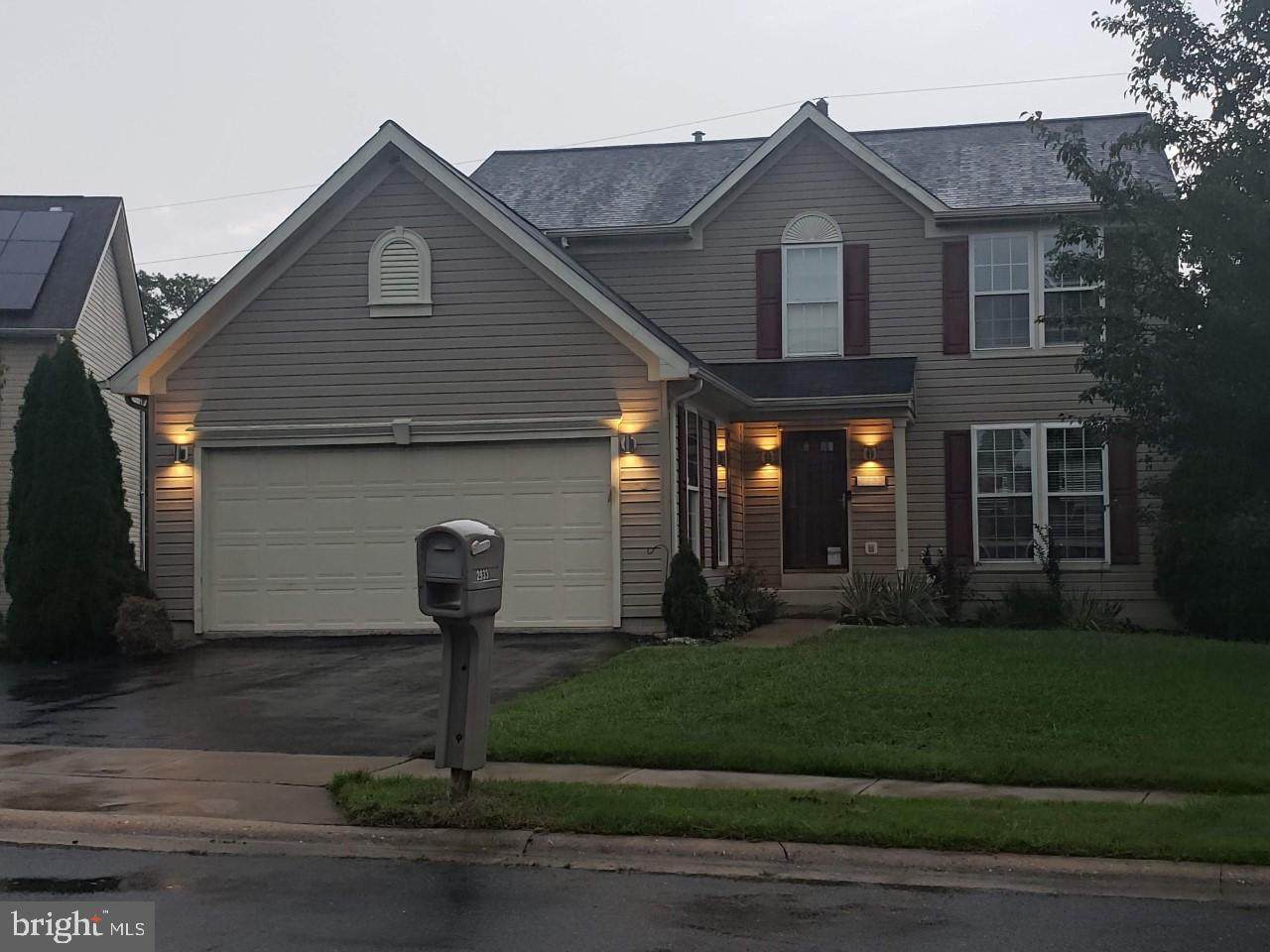 2933 Siwanoy Drive - Photo 1