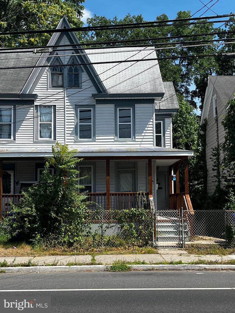 418 Main Street - Photo 1