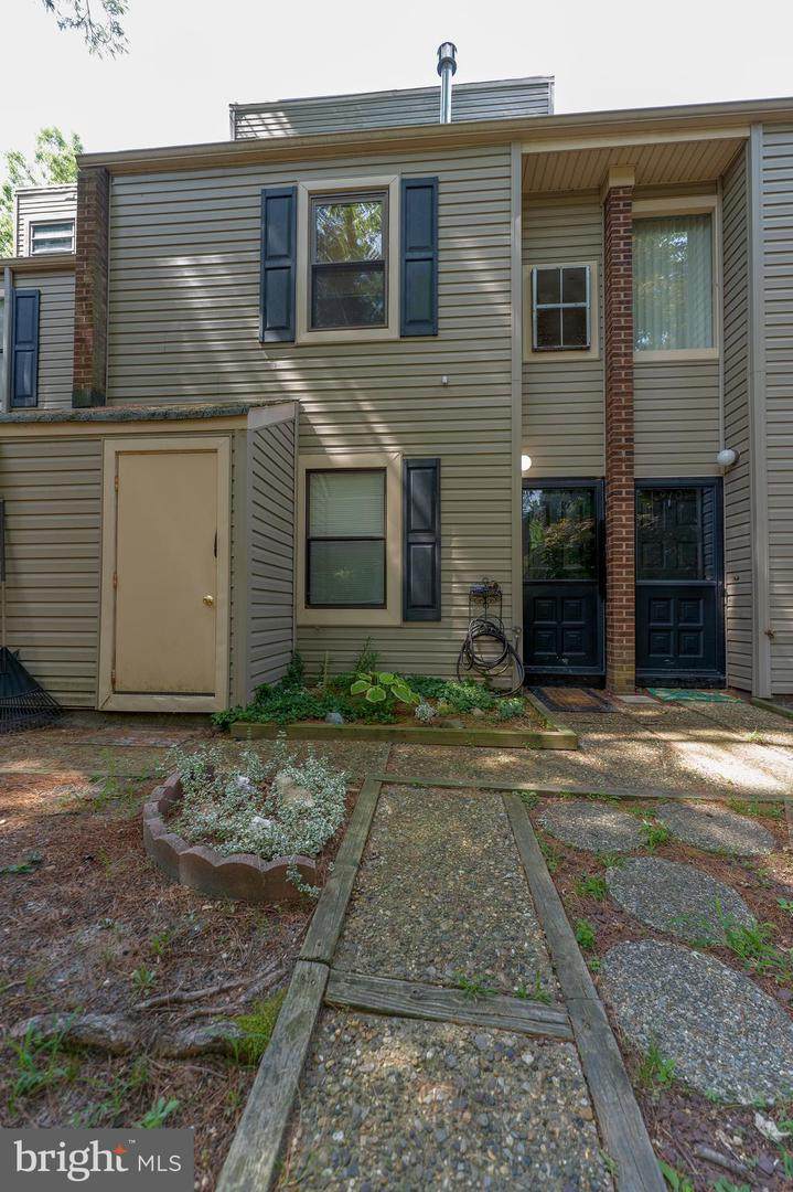 909 Bromley Estate - Photo 1