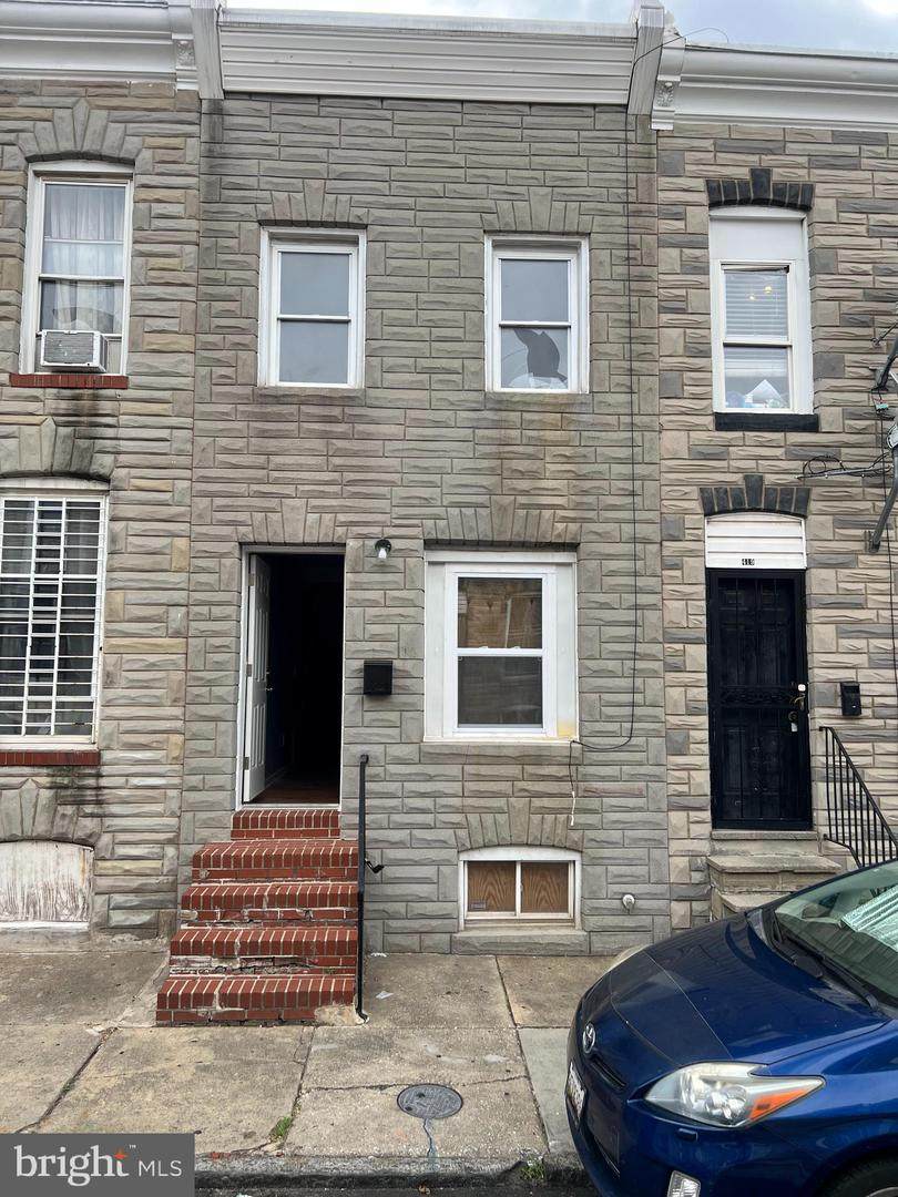 421 Rose Street - Photo 1