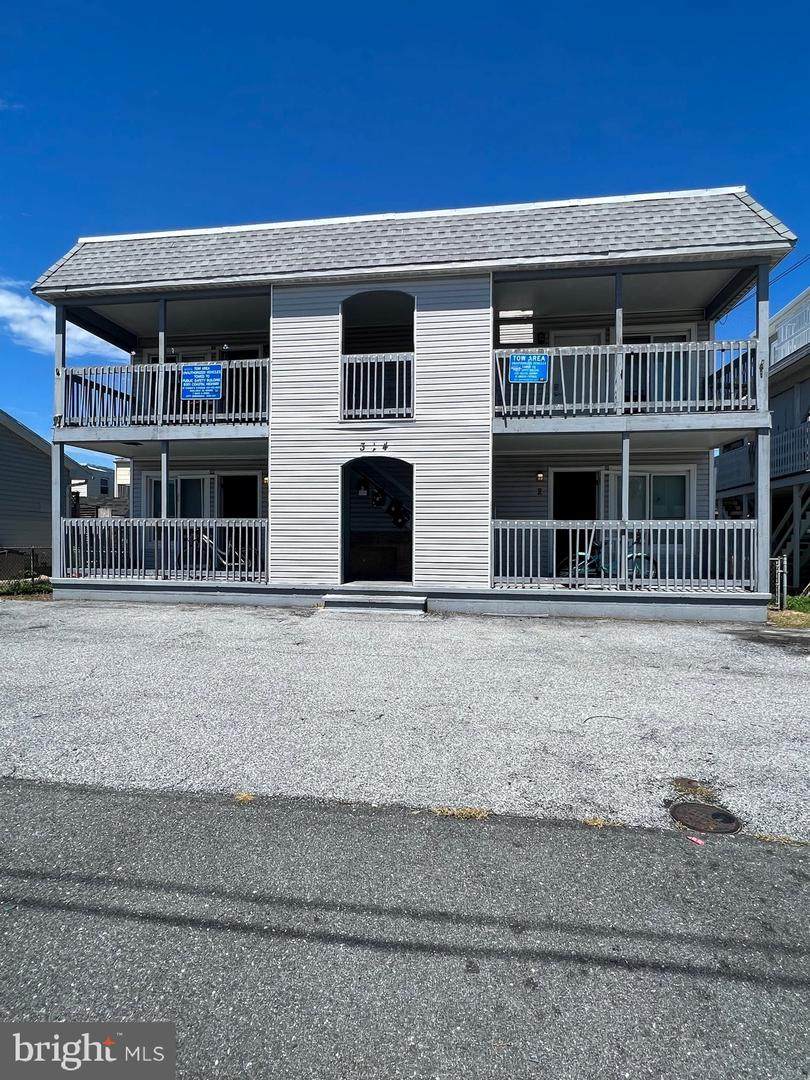 314 Sunset Drive - Photo 1