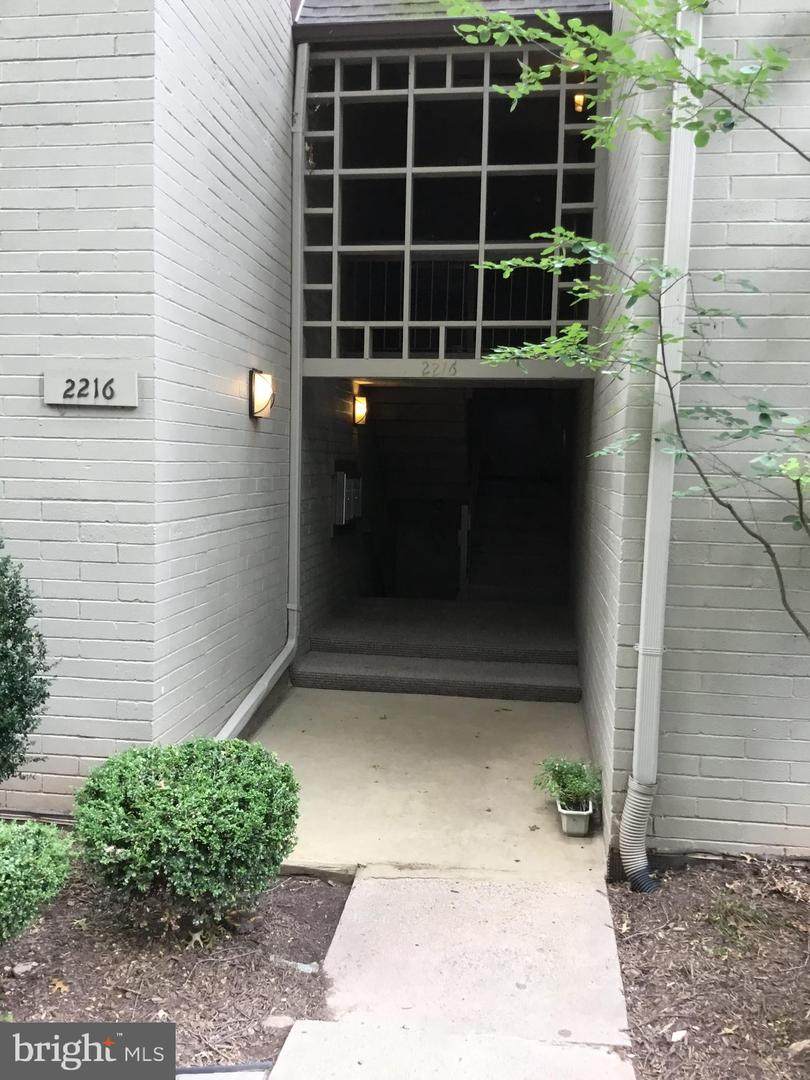 2216 Springwood - Photo 1