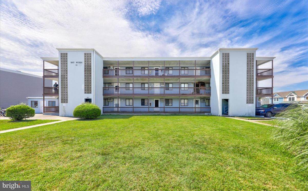 511 Robin Drive - Photo 1