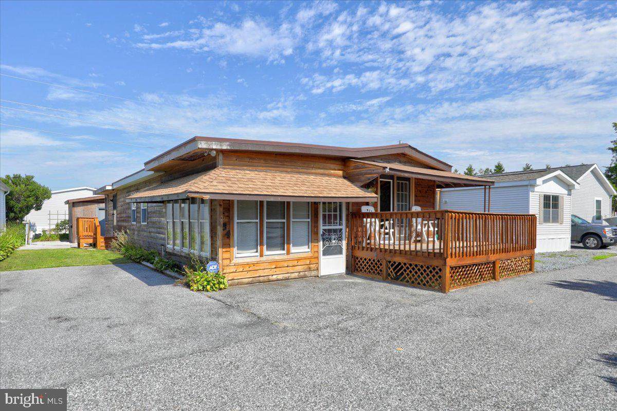 9916 Golf Course Rd - Photo 1