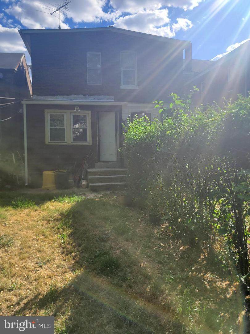 418 Rutherford Avenue - Photo 1