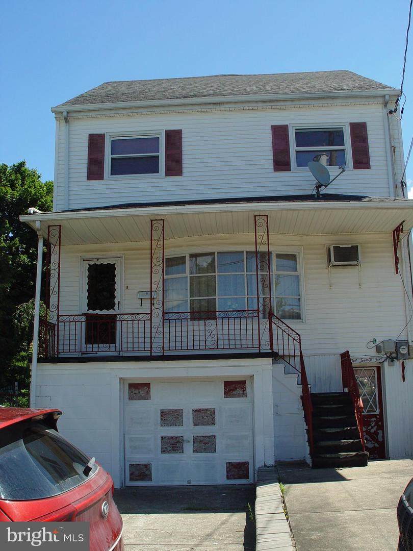 225 Peach Street - Photo 1