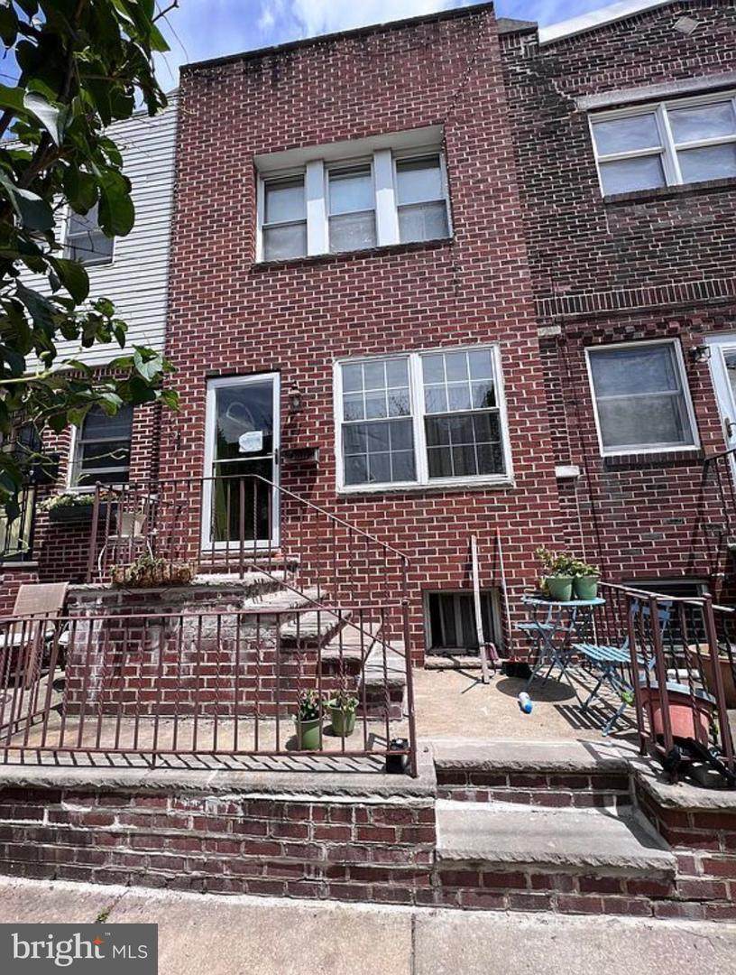 2837 11TH Street - Photo 1