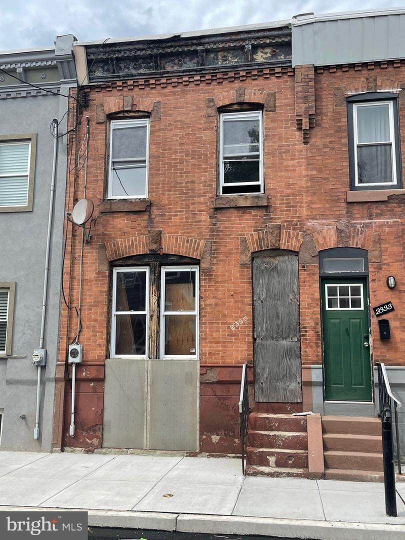 2335 Fernon Street - Photo 1