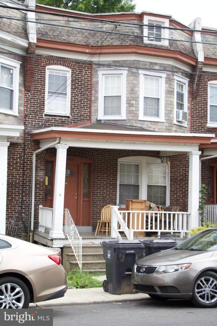 2712 Washington Street - Photo 1