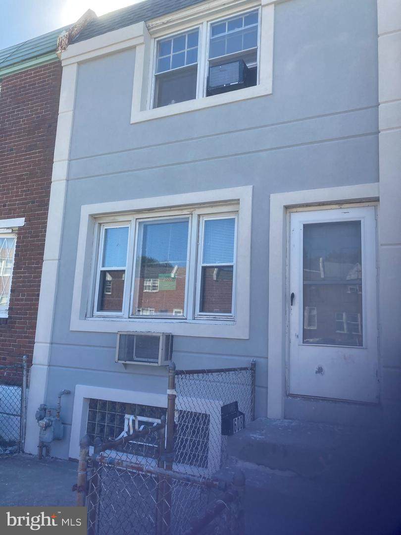608 Colwyn Avenue - Photo 1