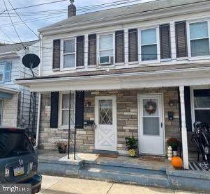 324 Charlotte Street - Photo 1