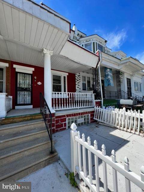 1652 Robinson Street - Photo 1