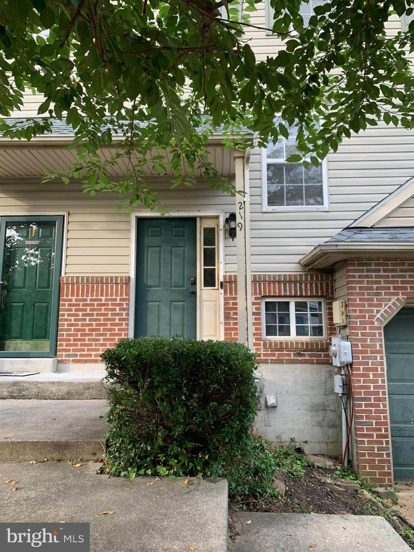 219 Northdown Drive - Photo 1
