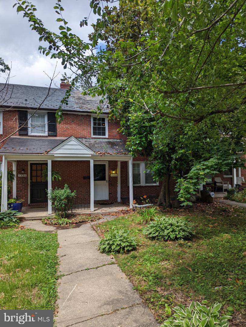 1322 Northview Road - Photo 1