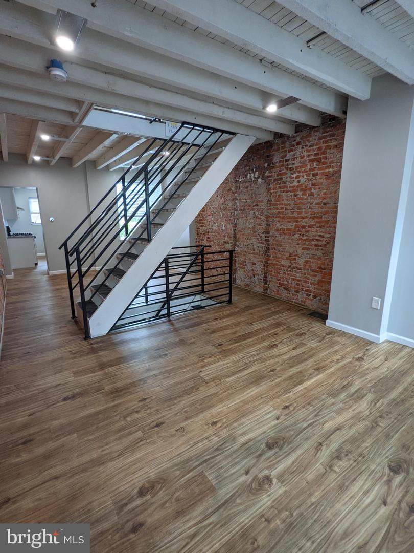 2121 Lippincott Street - Photo 1