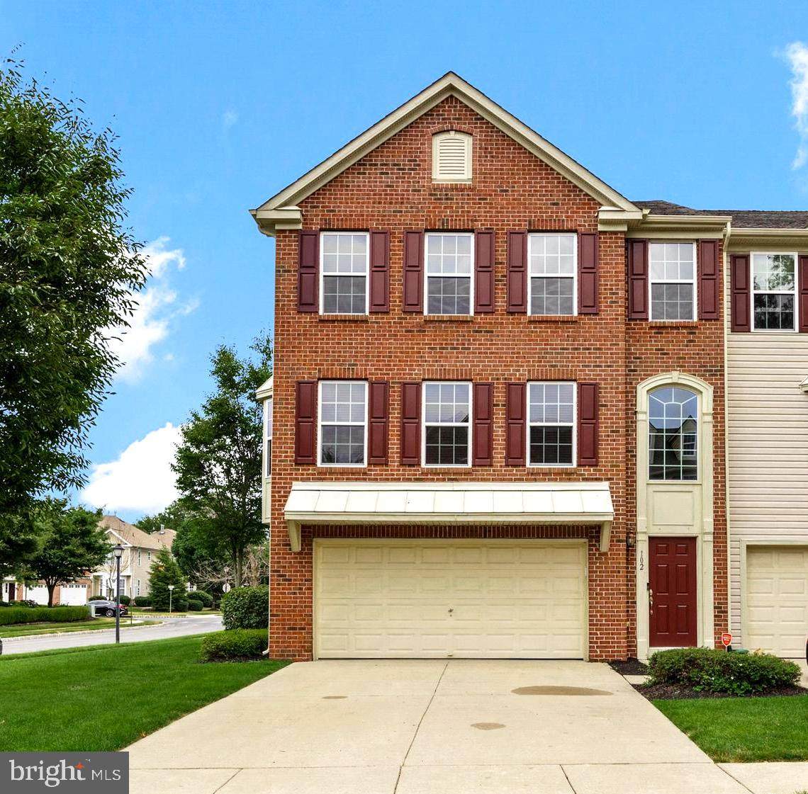 102 Helen Drive - Photo 1