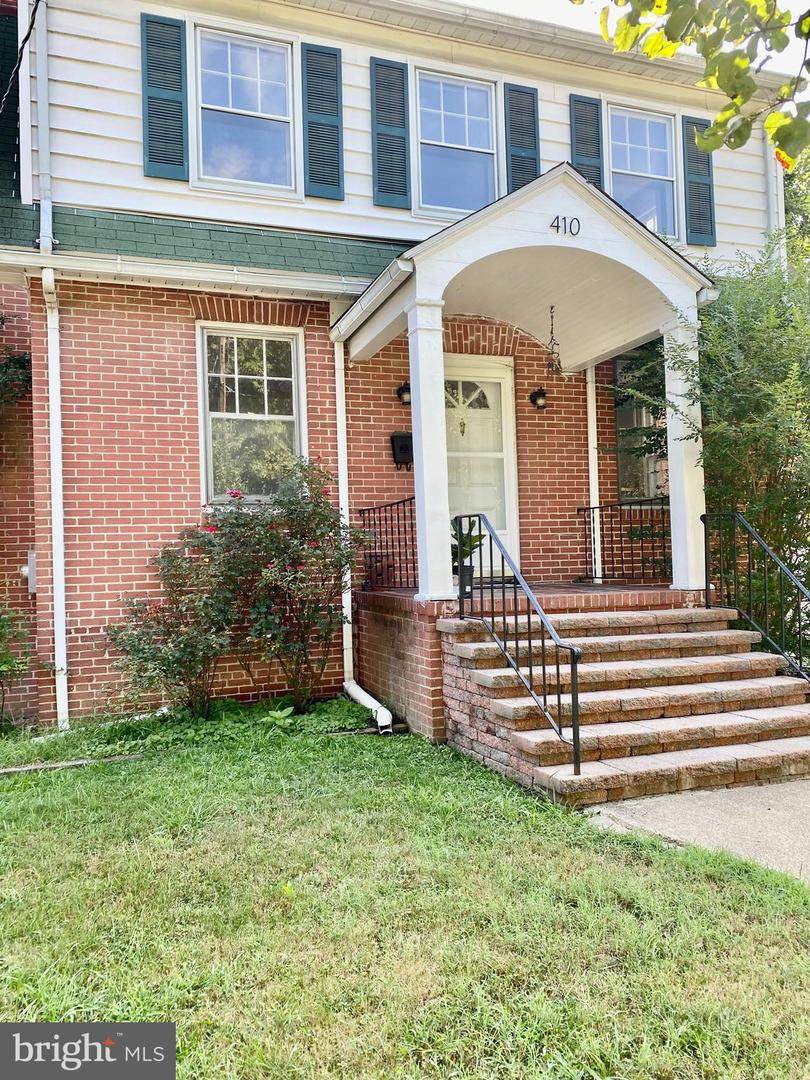 410 Washington Street - Photo 1