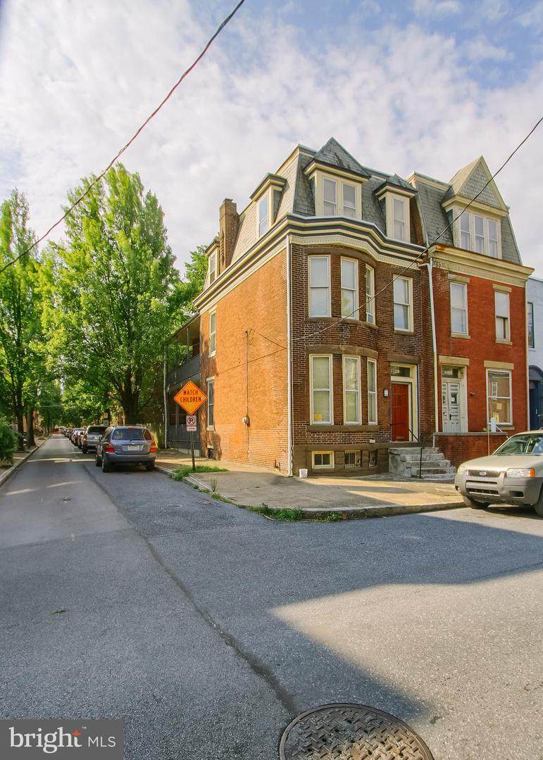205 Kelker Street - Photo 1