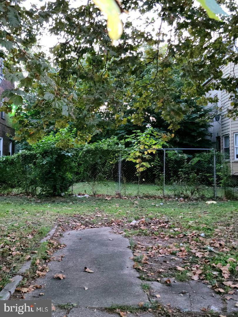 128 50TH Street - Photo 1