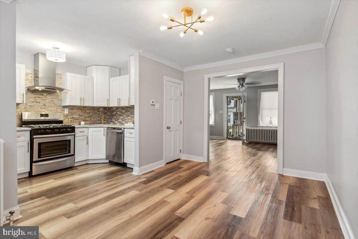 1137 Stafford Street - Photo 1
