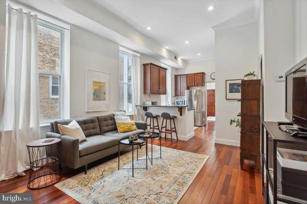 2043 Walnut Street - Photo 1