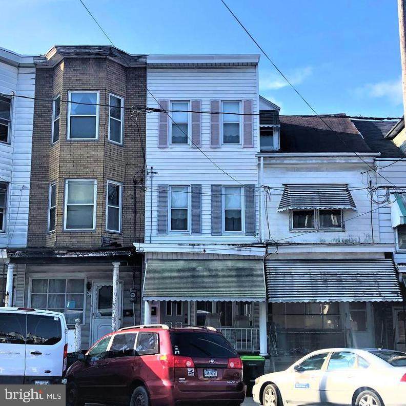 722 Centre Street - Photo 1