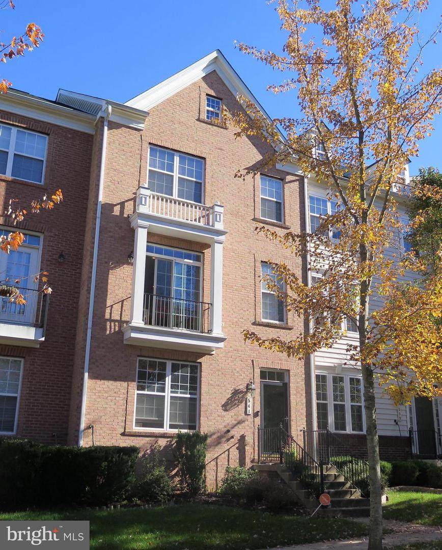 541 Spectator Avenue - Photo 1