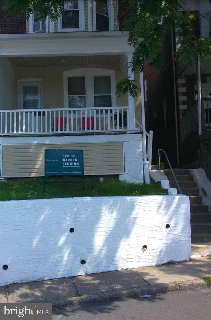 405 Chester Pike - Photo 1