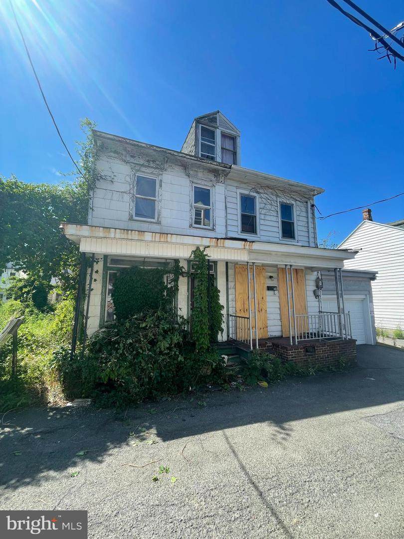 312 Arlington Street - Photo 1