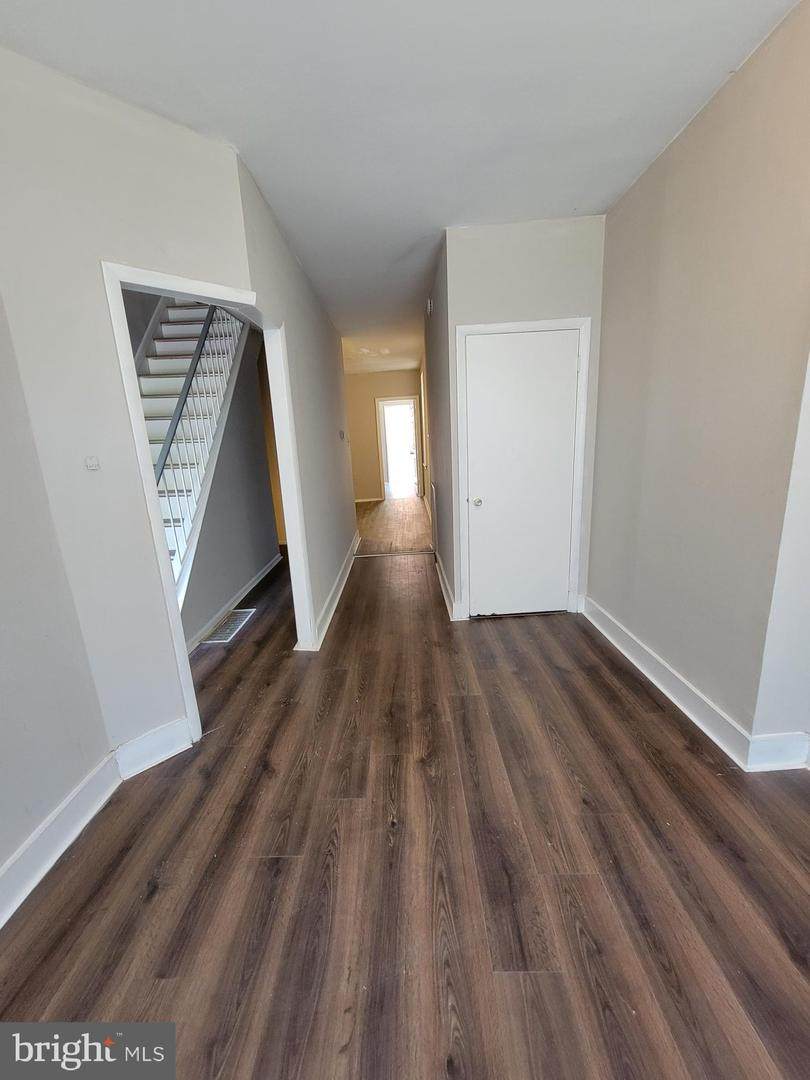 414 Huntingdon Street - Photo 1