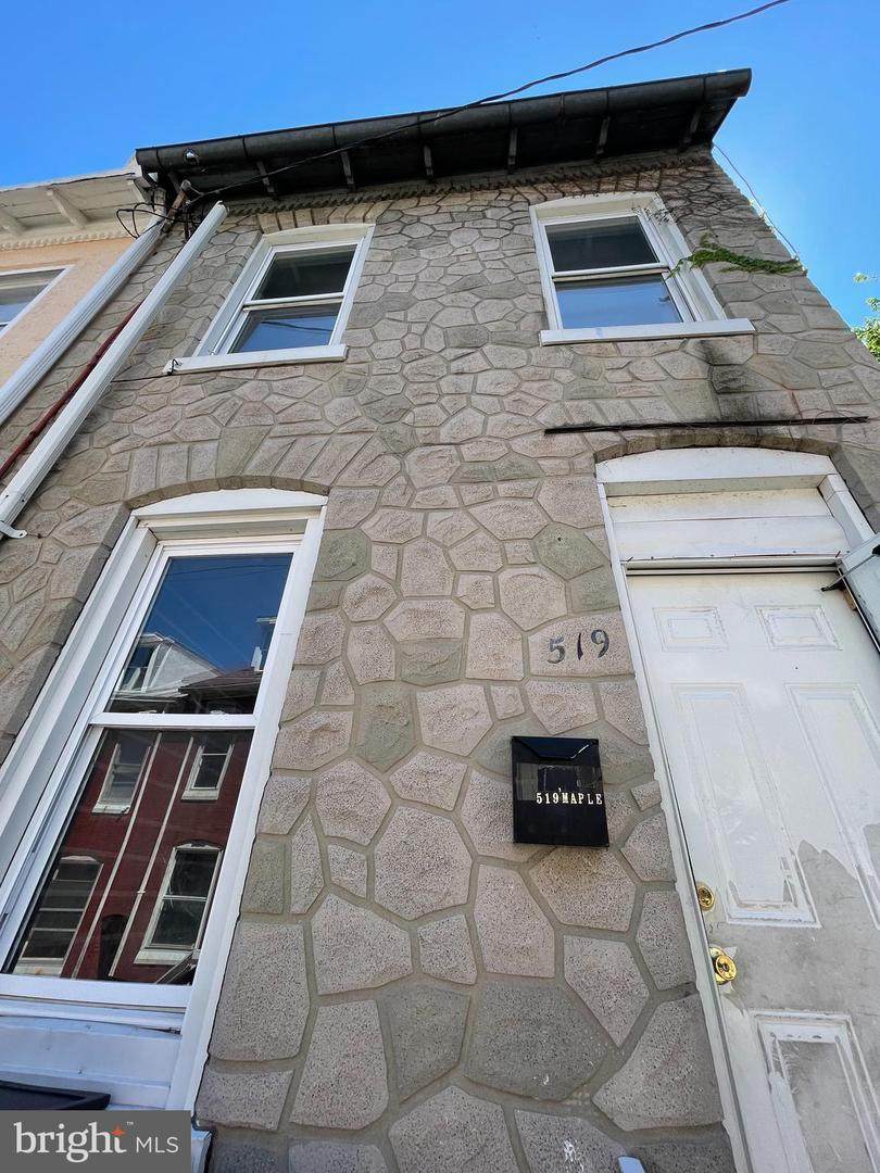 519 Maple Street - Photo 1