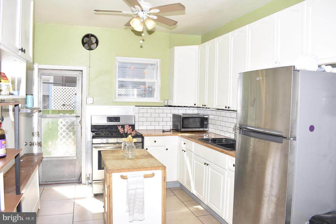 2242 Bucknell Street - Photo 1