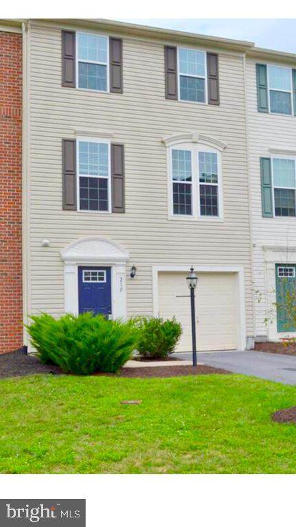 210 Fiesta Drive - Photo 1